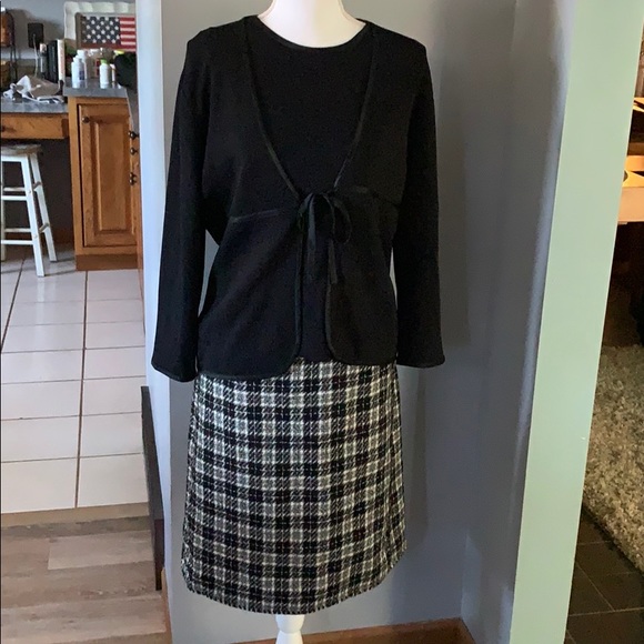 Eddie Bauer Dresses & Skirts - Eddie Bauer wool plaid wrap skirt